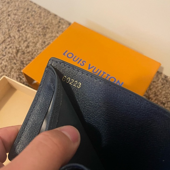 Louis Vuitton men’s wallet - Picture 8 of 11